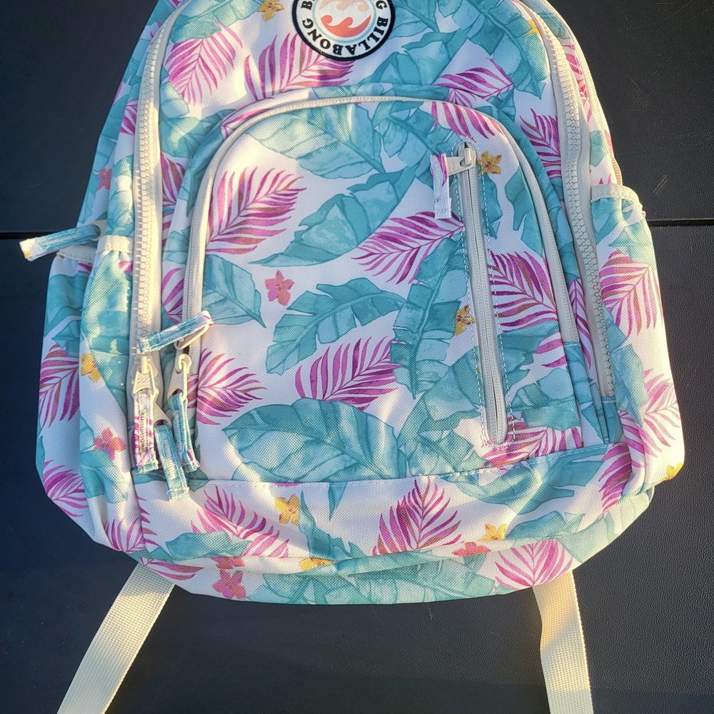 Billabong Hawaii Backpack Laptop Sleeve New with Tags Tropical Floral Print